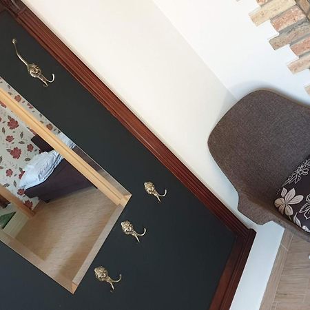 Keller Apartmanok Hajdúszoboszló Chambre photo