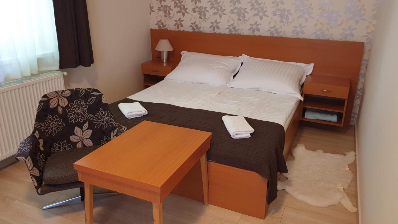 Keller Apartmanok Hajdúszoboszló Extérieur photo