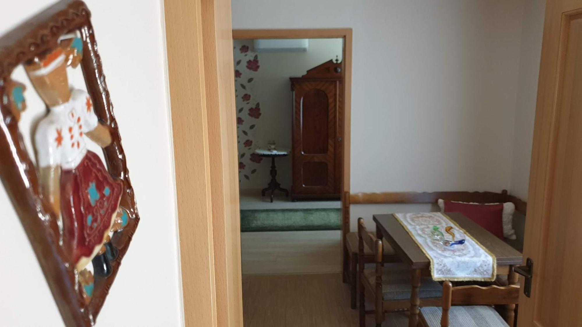 Keller Apartmanok Hajdúszoboszló Chambre photo