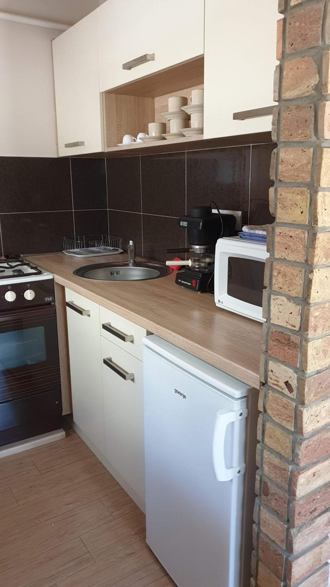 Keller Apartmanok Hajdúszoboszló Chambre photo